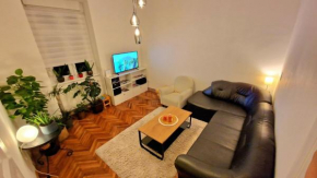 Evelyn Studio Kk1